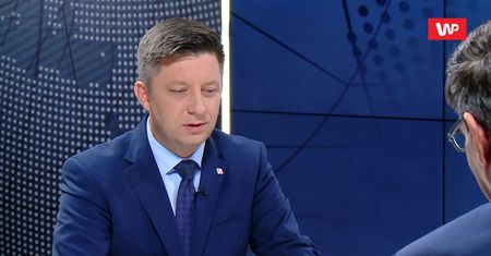 Wybory parlamentarne 2019. Jerzy Stuhr ostro o wyborcach PiS. Michał Dworczyk odpowiada
