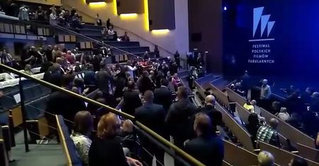 Burza oklasków po pokazie ostatniego filmu Piotra Woźniaka-Staraka