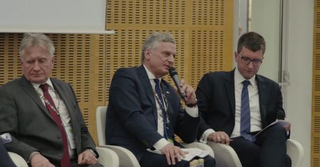 Atom i odnawialne źródła energii rozwiną polską energetykę. PGE gotowe na przyszłość