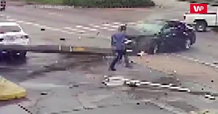 Zaskakujące zakończenie niegroźnej stłuczki. Pieszy dwa razy uniknął śmierci