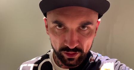Patryk Vega apeluje o obronę wolności słowa