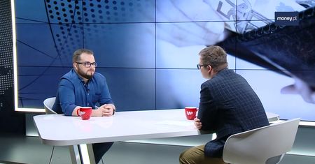 Zagraniczne wakacje. Karta czy gotówka?