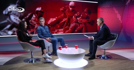 Mazur i Waliszko o tym, co sądzą o żużlowcu pozującym w stroju Adama