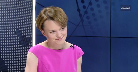 Minister Emilewicz złoży wniosek o 500+. "Dorównujemy do europejskiej średniej"