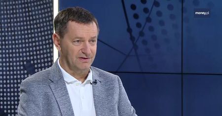 "Intelektualista prof. Glapiński nie jada jarzyn". Żarty po niefortunnej wypowiedzi szefa NBP