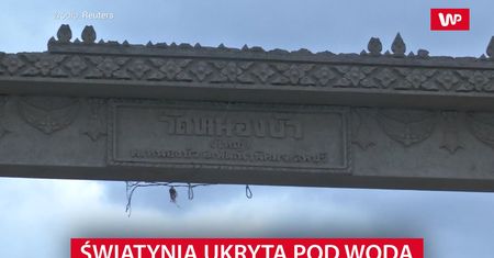 Woda odsłoniła świątynię. Ludzie ustawiają się w kolejkach