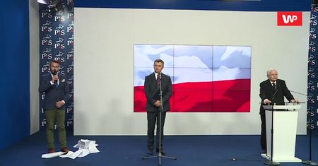 Zastępca rzecznika PiS podczas dymisji Kuchcińskiego. Przypomniał dziwną sytuację