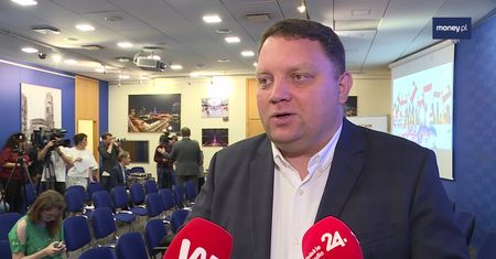 KGHM nagrodzi "Ambasadorów Polski". "Każda wspólnota potrzebuje dumy"