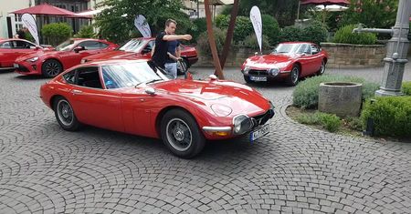 Najdroższe auto z Japonii. Taką Toyotą jeździł nawet Bond