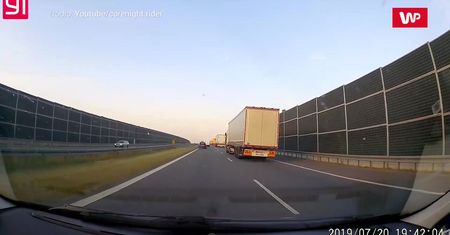 "Wyprzedzanie" na A2. Szczyt głupoty