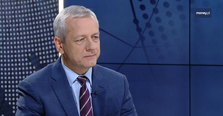 Podatkiem w gigantów. Minister cyfryzacji: potrzebne wyrównanie relacji