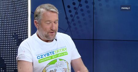Nowy podatek w Polsce. Sonik: płyniemy na górę lodową