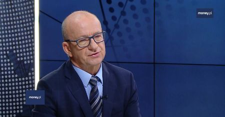 Mateusz Morawiecki chce budować klasę średnią. Ekspert: "To ruch przedwyborczy"