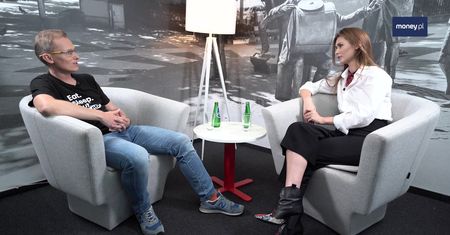 Prezes Booksy: ostatnie pieniądze wydałem na garnitur