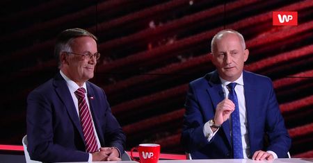 Katolik czy nihilista? "Jarosław Kaczyński znów próbuje dzielić Polaków"