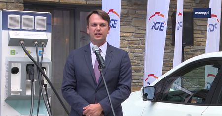 Grupa PGE z ekologicznymi stacjami ładowania. To jedyna taka sieć w Polsce