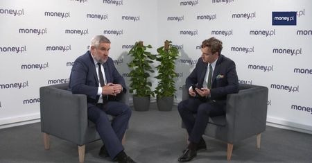 Dopłaty dla rolników poszkodowanych przez suszę. Ardanowski: Rząd ma przygotowane pieniądze