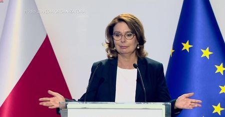 Zakłopotana Małgorzata Kidawa-Błońska. "Gdzie jest program?"
