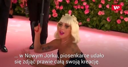 Gwiazda zaskoczyła wszystkich. Zobacz nagranie z czerwonego dywanu