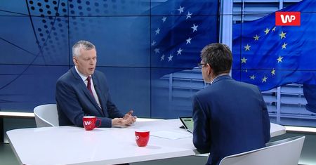 "PiS zapłaci za to cenę". Siemoniak wspomina strajk nauczycieli