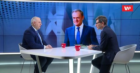 "Śmieszy mnie to". Dosadne słowa o wizycie Tuska