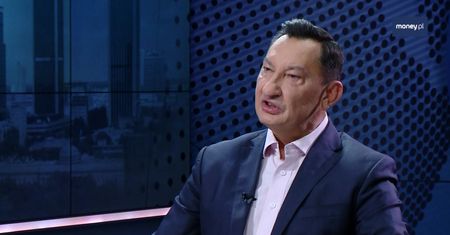PiS poślizgnął się na rozdawaniu. "Populizm przestał działać"