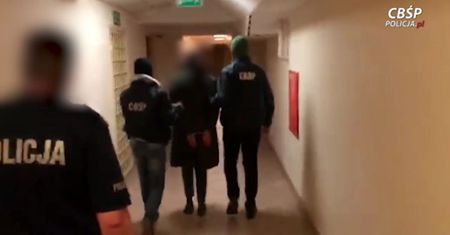 CBŚP zatrzymało 19 osób podejrzanych o oszukiwanie pokrzywdzonych poprzez platformy inwestycyjne rynku forex