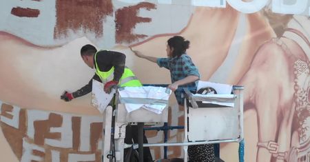 Nicki Minaj - wielki mural w Warszawie
