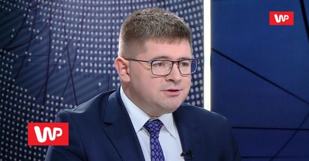 Ostra wymiana zdań o pomniku Lecha Kaczyńskiego. "To jest skandaliczne"