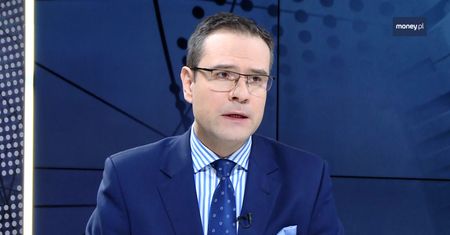 Przepisów zmuszających do wymiany opon nie ma. Za granicą jednak dostaniesz mandat