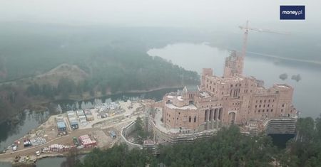 "Stobnicy się zamek należy". Budowa fortecy w Puszczy Noteckiej trwa