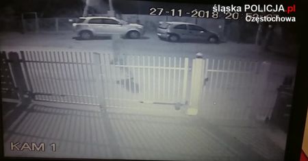 Zboczeniec napada na kobiety w Częstochowie. Apel śląskiej policji
