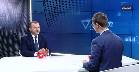 „Żółte kamizelki” na A2. „PiS rozochocił różne grupy do strajków”