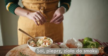 Noworoczna sałatka z krewetkami. Zaskakujące połączenie smaków