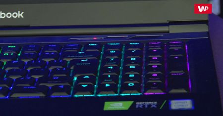 Hyperbook Pulsar Z17S: notebook do grania i do pracy (niepotrzebne skreślić)