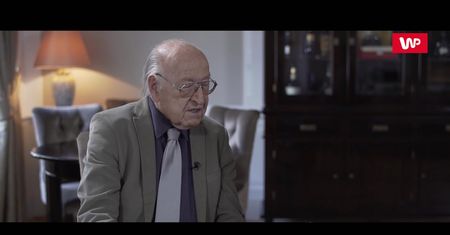 "Trzymanie wraku to instrument do drażnienia Polaków". Ciosek w "Racji Stanu" ostro o stosunkach polsko-rosyjskich