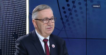 Podwyżki dla nauczycieli kosztem 500+ na pierwsze dziecko? Wiceminister odpowiada