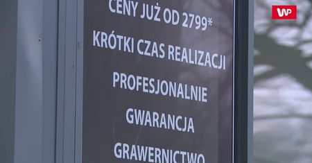 Zobacz, jak stawiają twój nagrobek. Kontrowersyjna usługa w stolicy