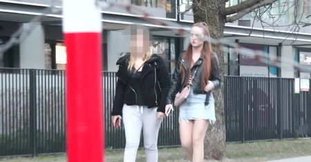 Littlemooonster96 poczuła wiosnę w jeansowej mini