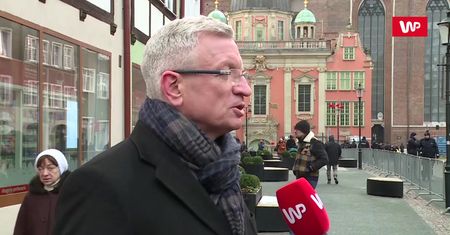 Jaśkowiak: "Mogliśmy być również w tej trumnie. Wystąpimy do premiera"