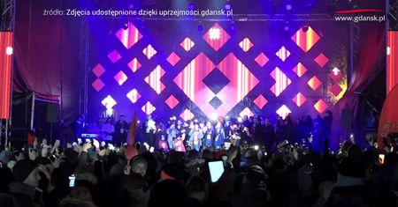 Paweł Adamowicz dźgnięty nożem na scenie WOŚP