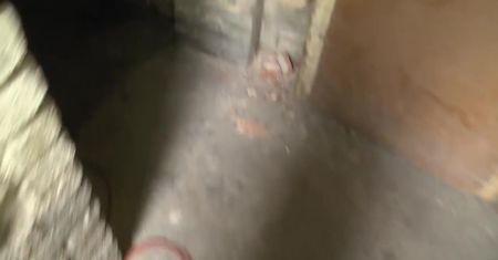 Piwnica, w której mąż zakopał ciało żony. Policja znalazła go po latach