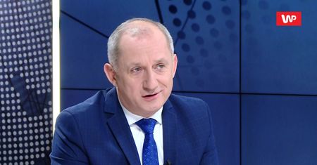 Neumann o wpisie Biedronia. "Niedojrzałość. Niech sobie siedzi dalej pod Słupskiem"