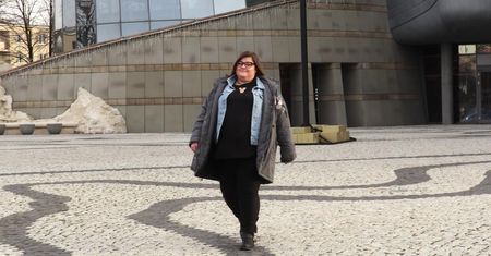 Dominika Gwit "nie w sosie" opuszcza budynek TVP