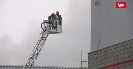 Gigantyczny pożar hali. Pracę może stracić kilkaset osób