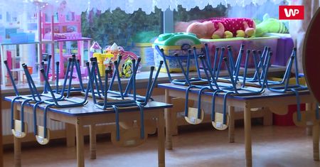 Nauczyciele nie wytrzymali. Masowo nie przychodzą do pracy