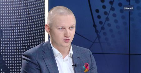 Sztuczna inteligencja przejmuje pracę. Amica ma magazyn, gdzie pracuje 1 osoba