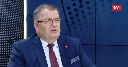Giertych chce zniszczyć PiS? Dera przypomina pewien obrazek