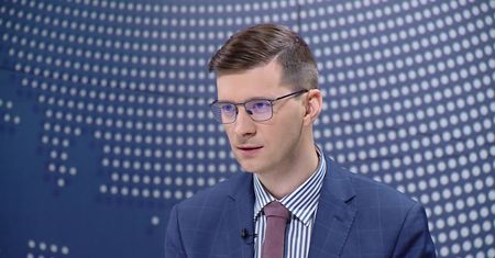 "Money. To się liczy". Rozmowa z Bartłomiejem Krupą
