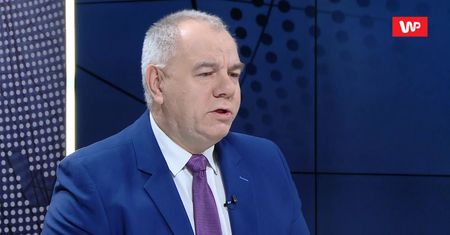 Burza wokół LGBT+. Jacek Sasin obruszony